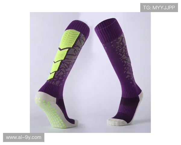 秋冬季足球训练袜保暖透气舒适加厚设计男女通用运动必备