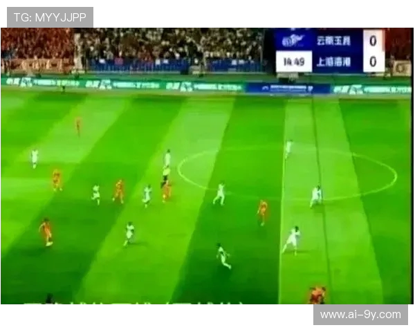 重庆足球赛场裁判判罚引发多方争议促公平竞技讨论